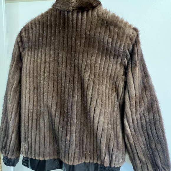 Reversible Dark Brown Leather and Mink Fur Jacket with pockets - Vintage Size 2 - Picture 9 of 11